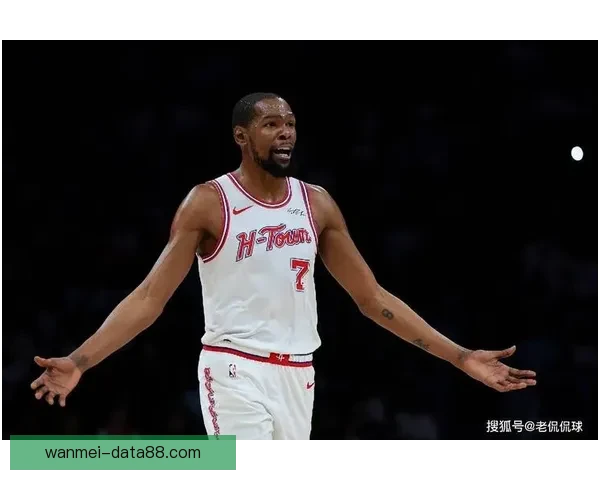 湖人豪取7连胜詹姆斯高效轰30分 多次炸扣激情庆祝完胜杜兰特